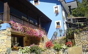 La Casona De Cardes